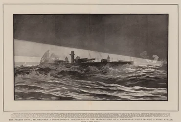 Les récentes manœuvres navales, un torpilleur découvert par le projecteur d